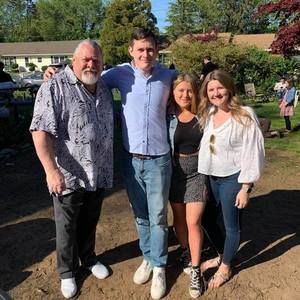 Meet your Posher, Thomas